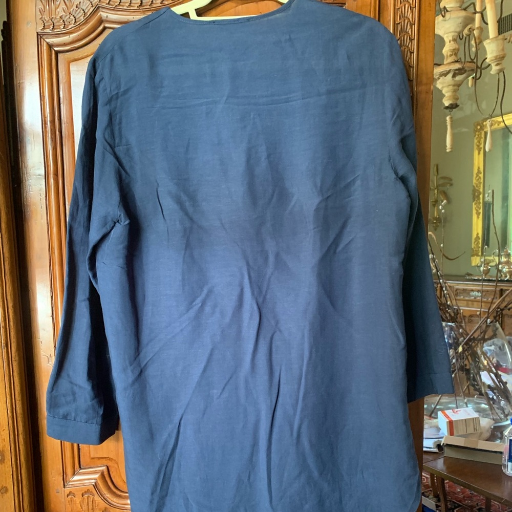 Blue V Neck Linen Top - Picture 2 of 4